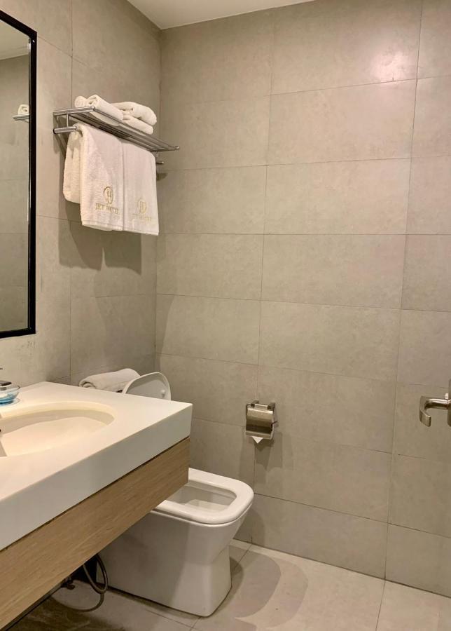 JET Hotel Lipa City Extérieur photo